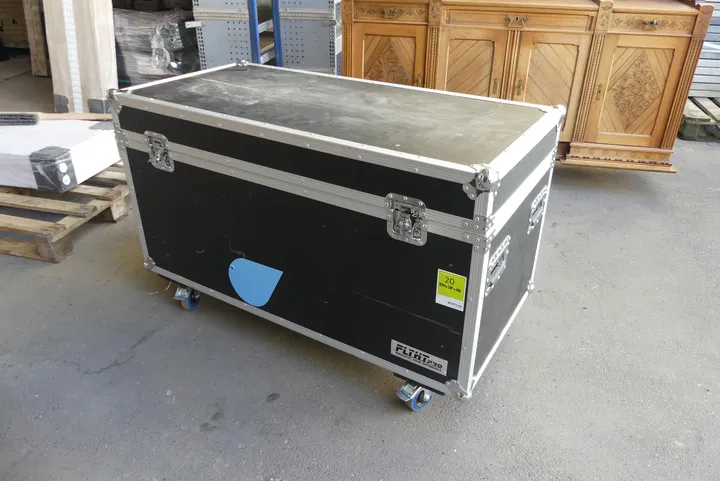 Flyht Case Maße in cm ca.: 120 x 58 x76